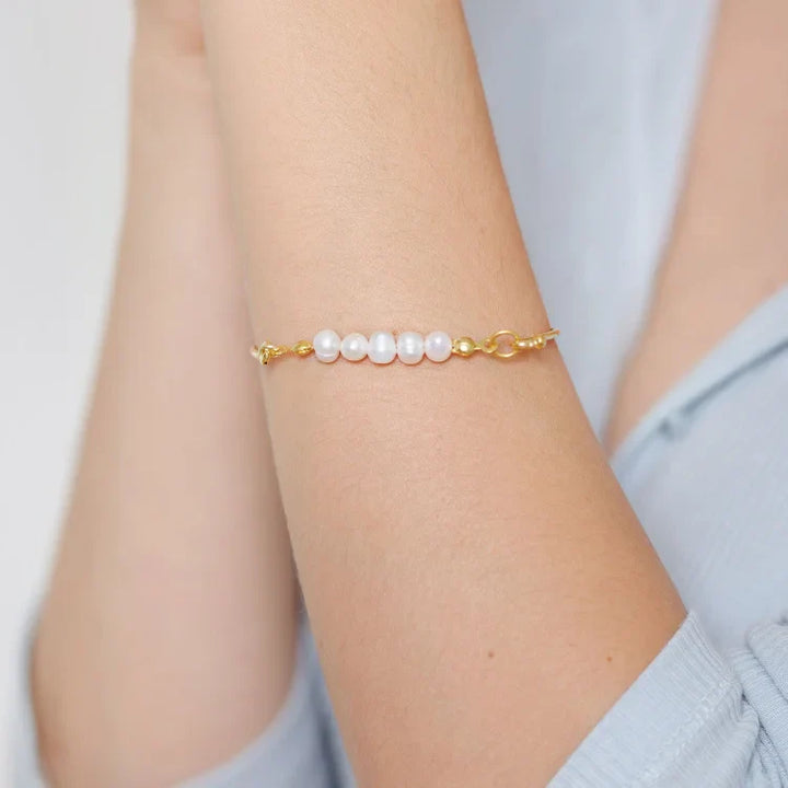 Stílusos Karkötő Finom Gyöngyökkel - Selina