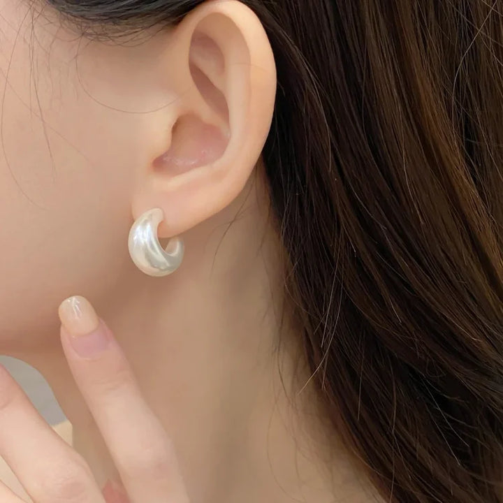 Minimalista gyöngy C-alakú fülbevalók - Lunette