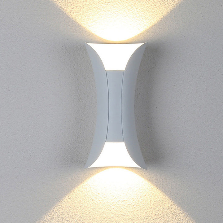 Modern LED Külső Fali Lámpa - LumiEdge