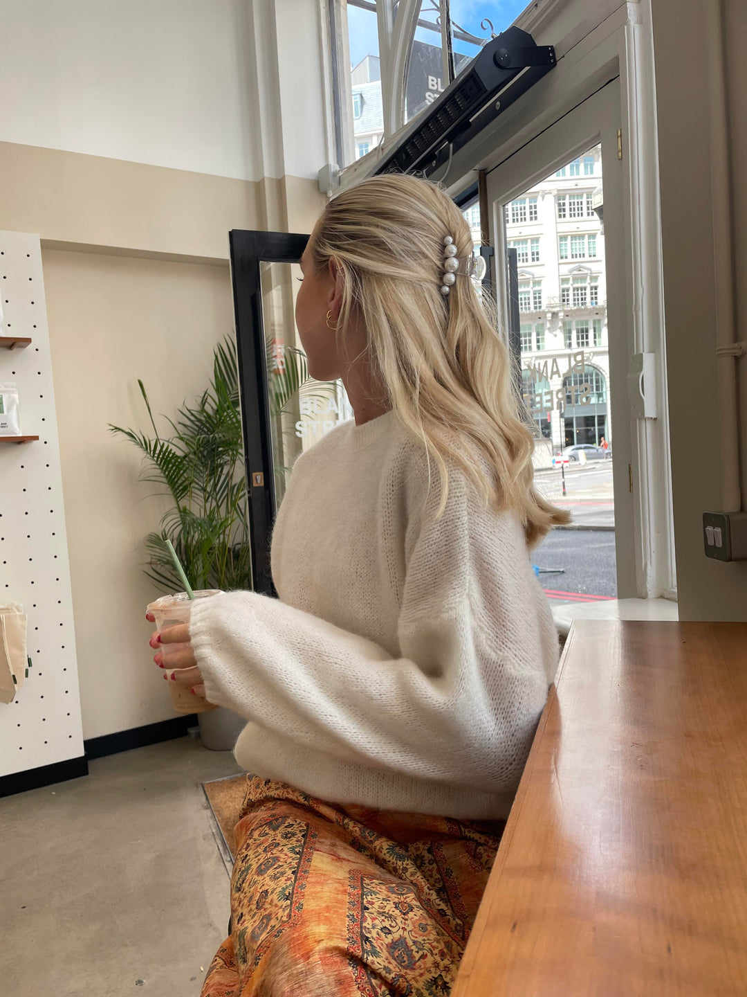 Puha női pulóver laza szabással - Aurena