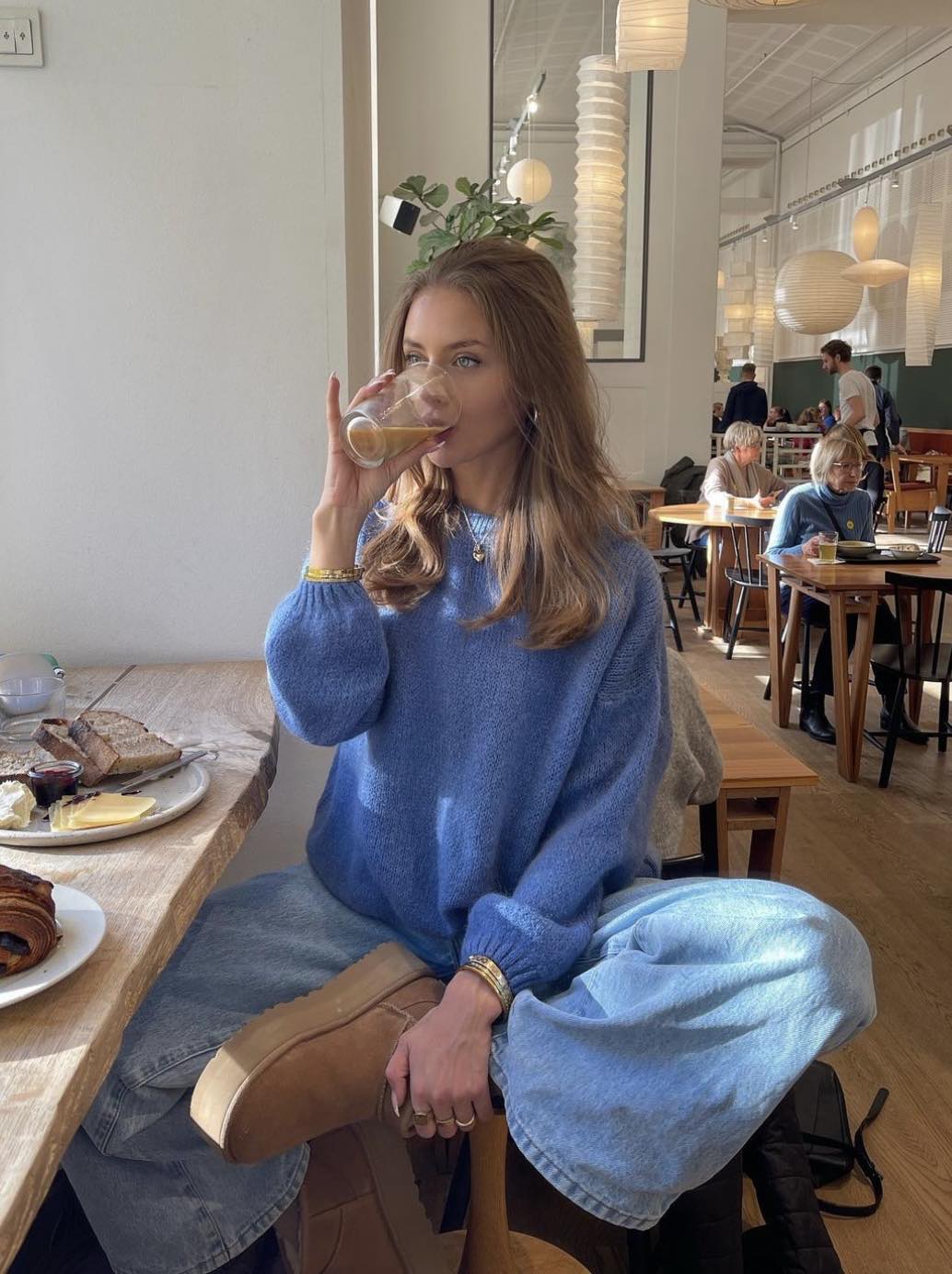 Puha női pulóver laza szabással - Aurena