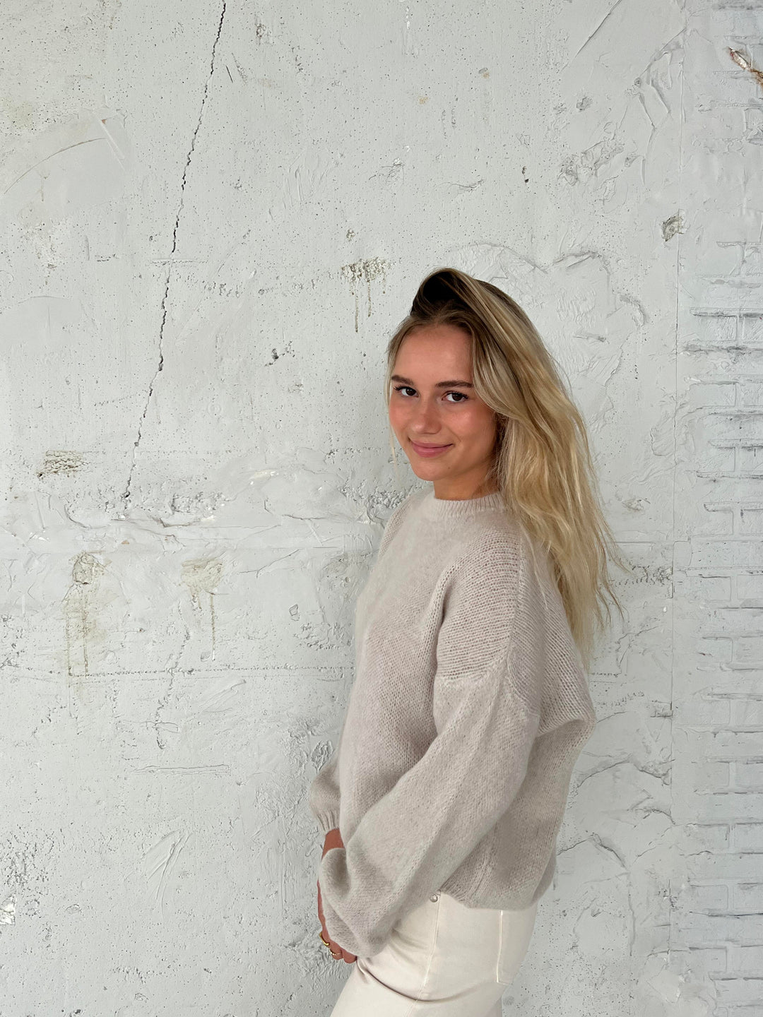 Puha női pulóver laza szabással - Aurena