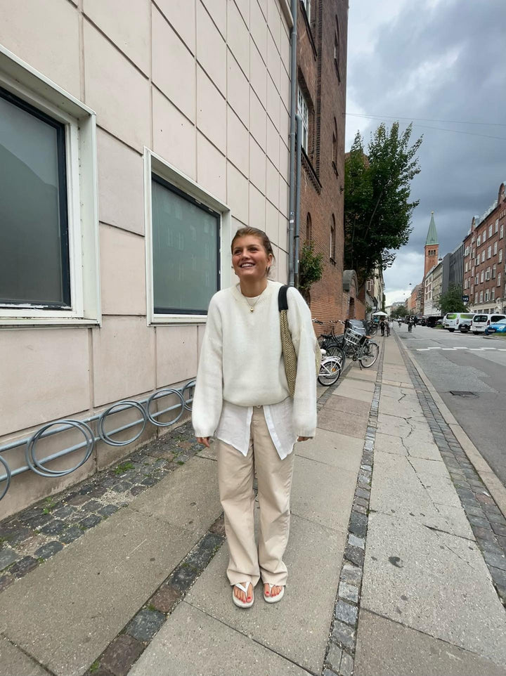 Puha női pulóver laza szabással - Aurena