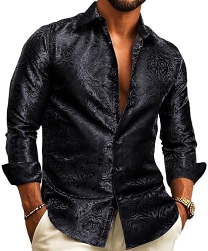 Fekete, tónusos paisley mintás jacquard ing modellen, nyitott gallérral, hosszú ujjal és krémszínű nadrággal.
