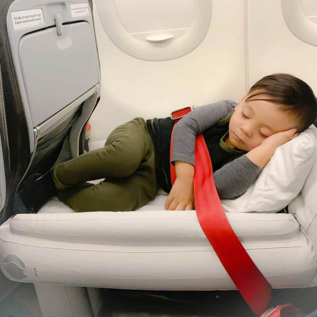Gyerek felfújható ágy a tökéletes utazáshoz és kényelemhez - JetNap