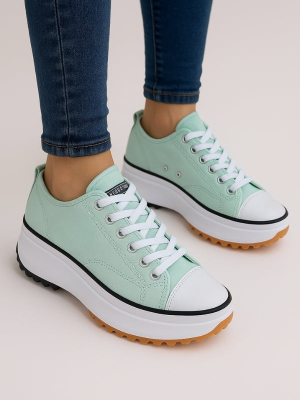 Plateau-sneaker sarokkal – Dalia