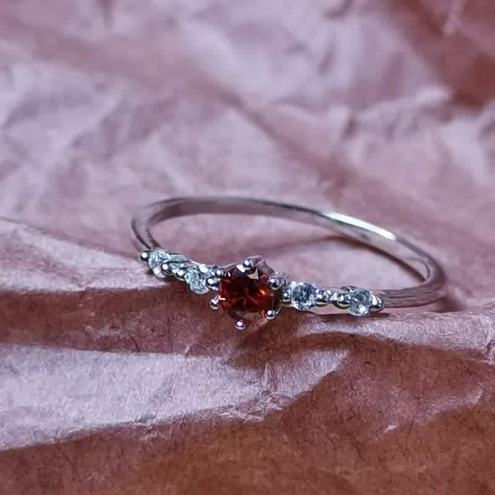 18K Arany Gránátköves Gyűrű - Elara
