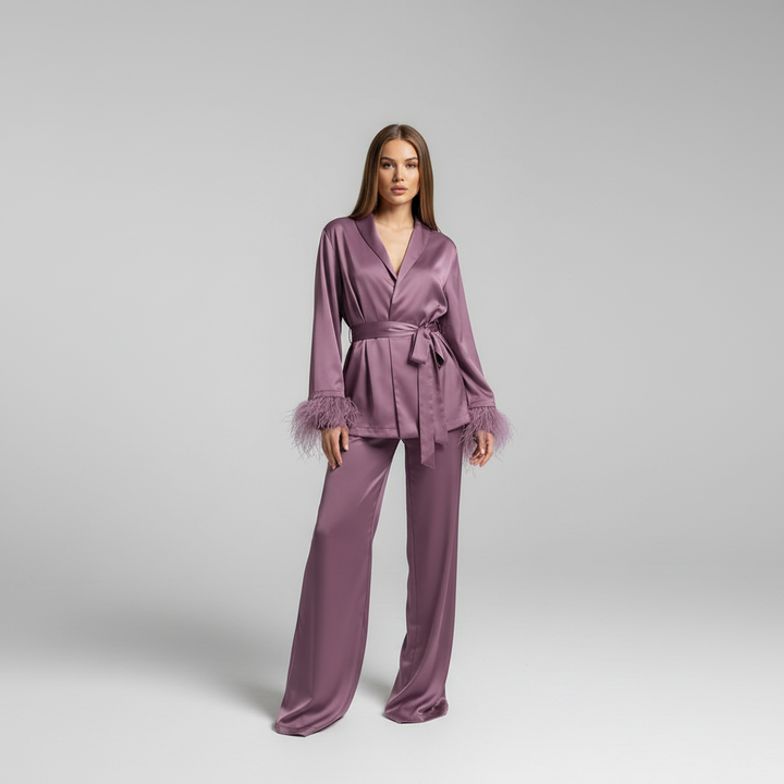 Bequemer Satin-Anzug - Claudia