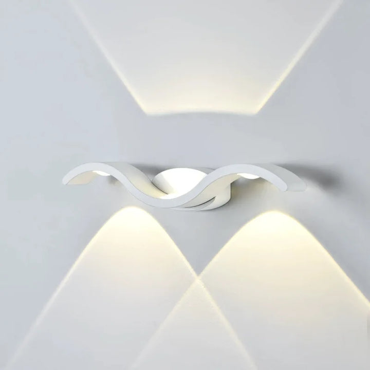Dual Beam LED Wall Light - Solivio