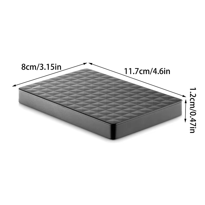 A fekete merevlemez méretet bemutató képe, nyilakkal jelölt szélességgel, hosszúsággal és vastagsággal.