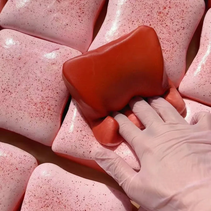 Lassan Visszaugró Squishy Játék - Plushmelt