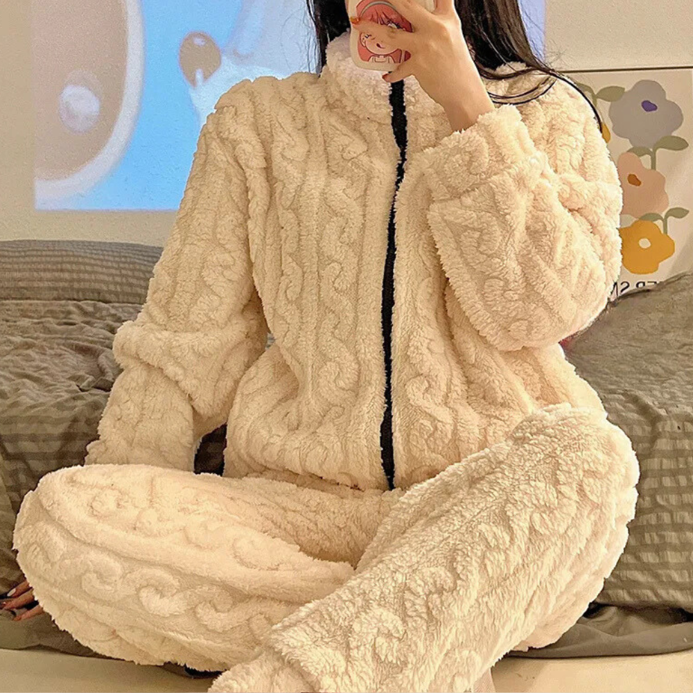 Puhos és Meleg Onesie Nőknek - Liora