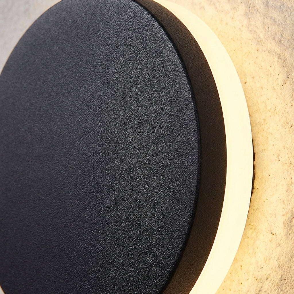Modern Outdoor Wall Sconce - Solinex