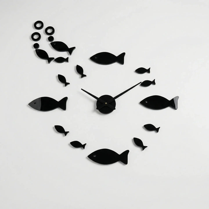 Moderne Spiegel-Wanduhr - Miraflow