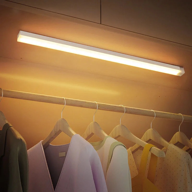 Vezeték nélküli LED fény mozgásérzékelővel - SmartGlow
