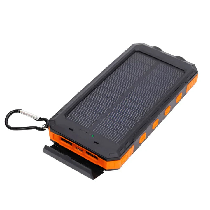 Napenergia Powerbank zseblámpával - SolarCharge Pro