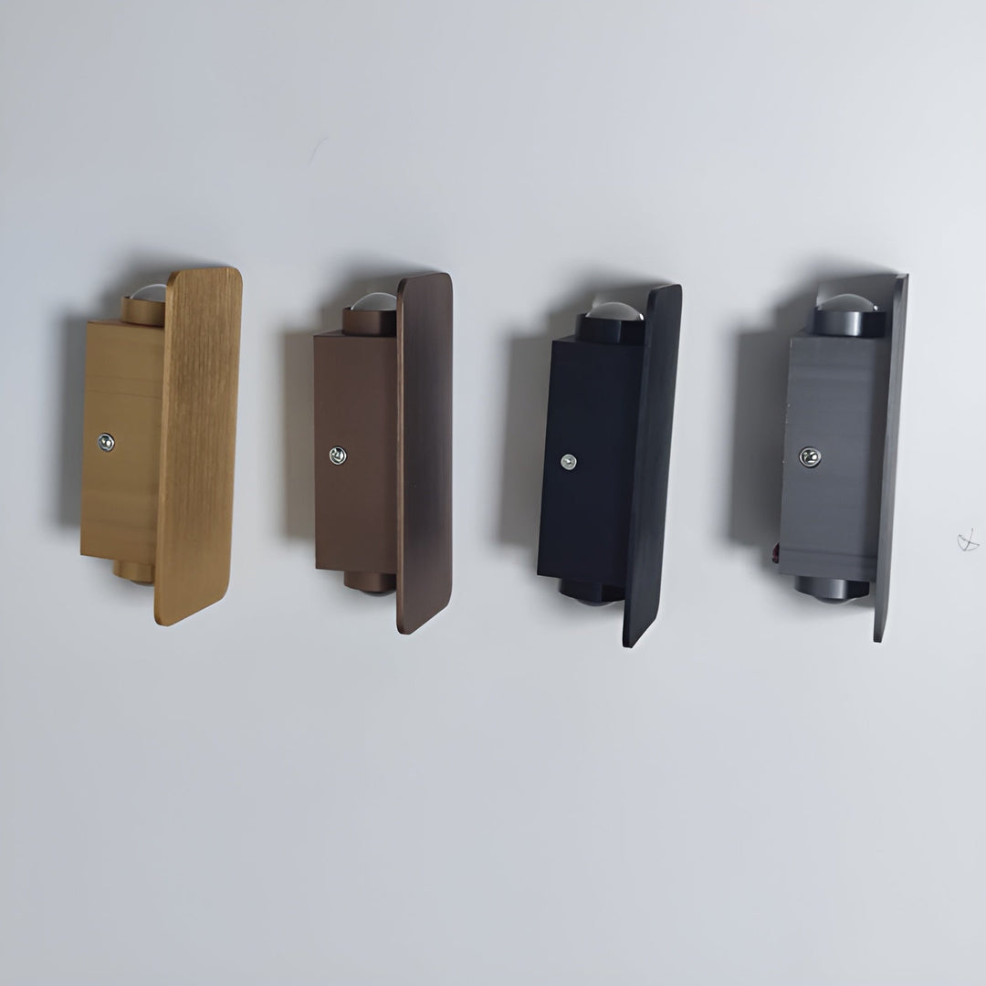 Sleek Rectangular Wall Sconce - Scandara