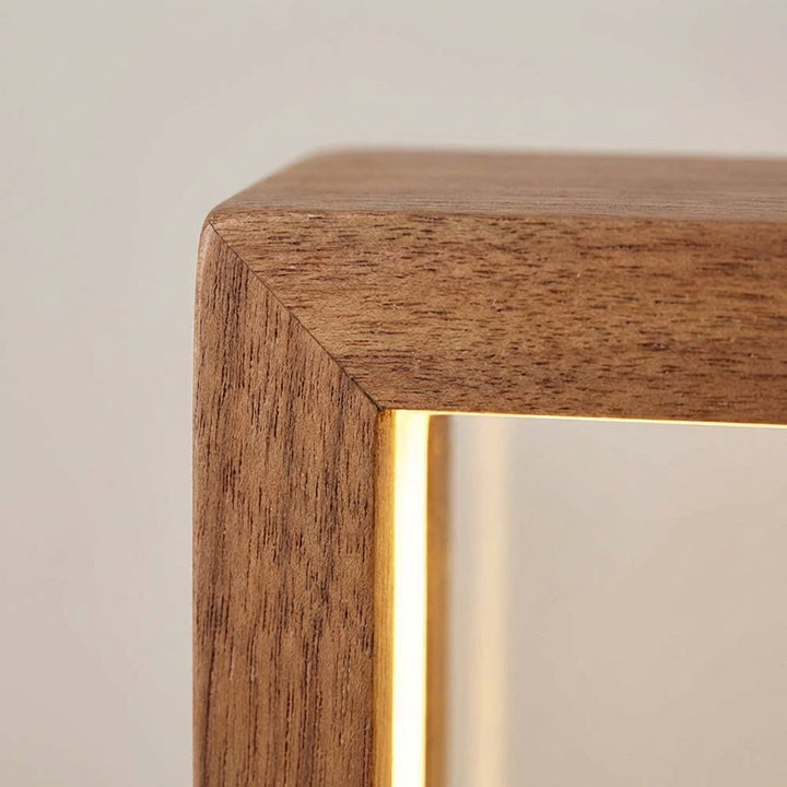 Slow Motion Feather Lamp - LumaFeath