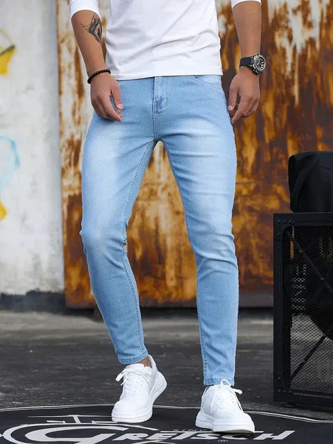 Divatos Slim Fit Farmernadrág Férfiaknak - Finn