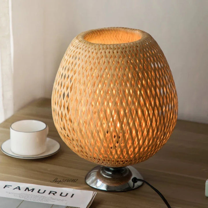Vintage Bambusz Asztali Lámpa - TimberGlow