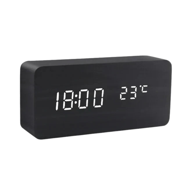 Fekete téglalap alakú LED faóra fehér számokkal, másik nézet.