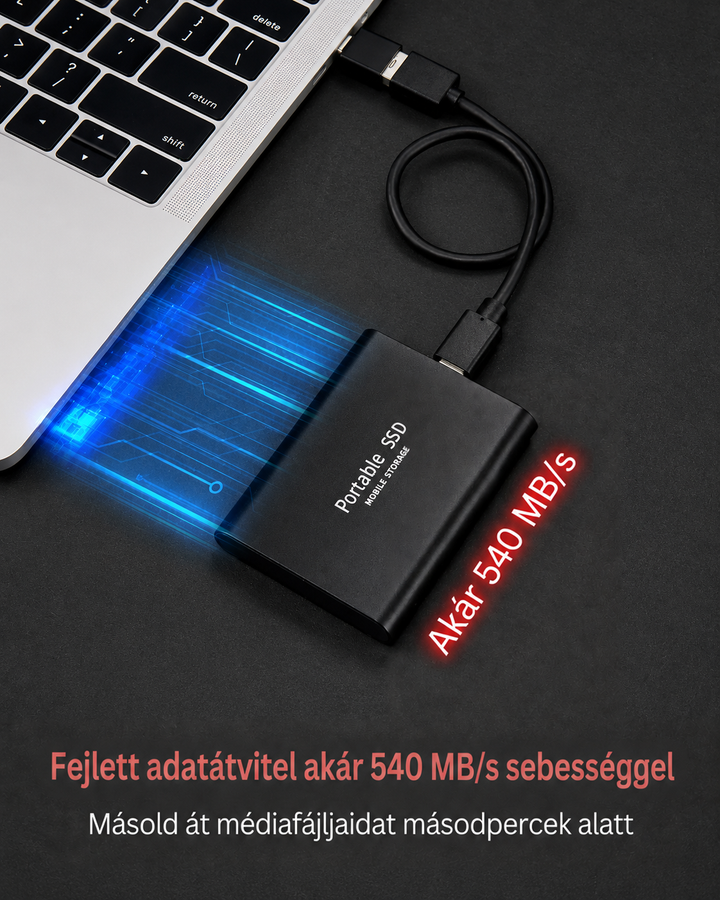 Fekete SSD meghajtó kábellel egy laptophoz csatlakoztatva sötét háttéren, kék fénycsíkokkal szemléltetett gyors adatátvitellel. 5