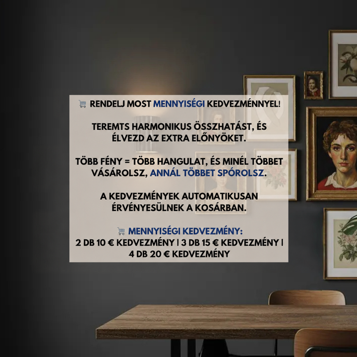 Sötét falon világító bordázott fali lámpa, előtte fa étkezőasztal, a falon keretezett portrék és virágképek 2