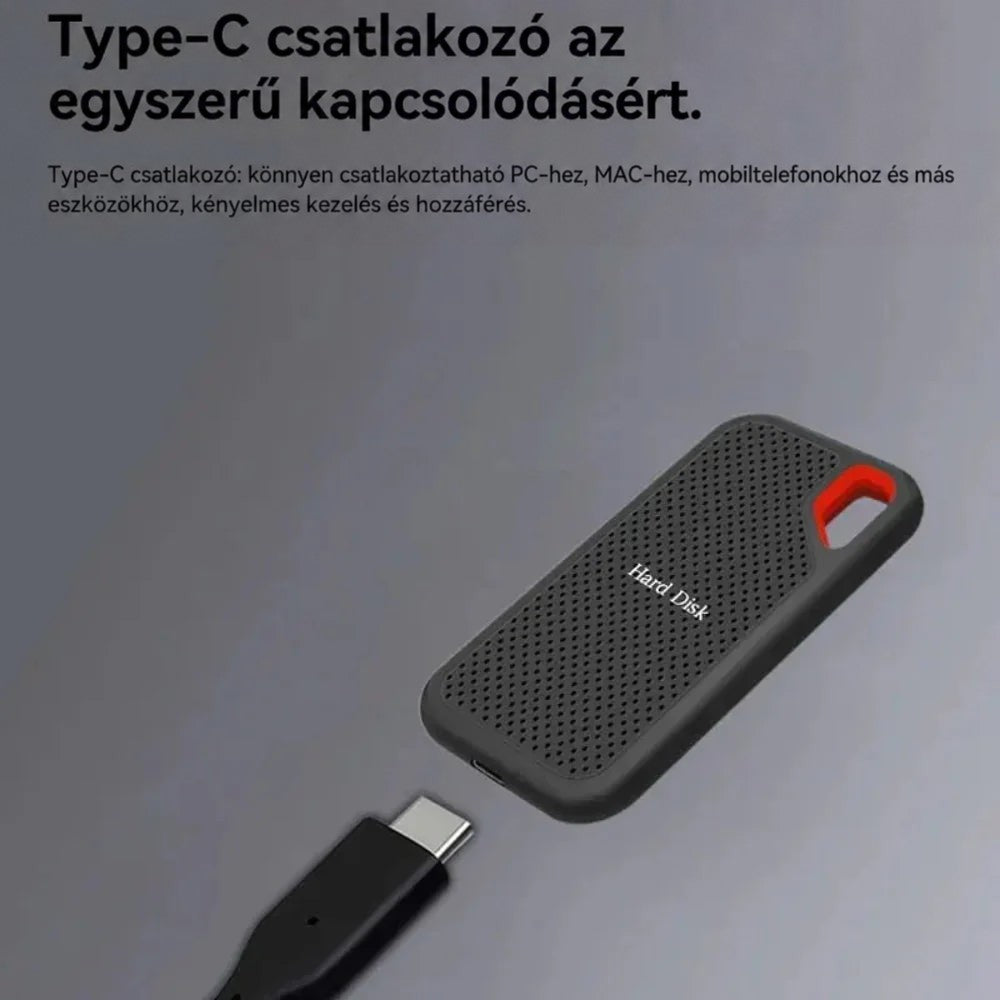 Az SSD és egy Type-C csatlakozós kábel dugója közvetlenül csatlakoztatás előtt, szürke háttéren 3