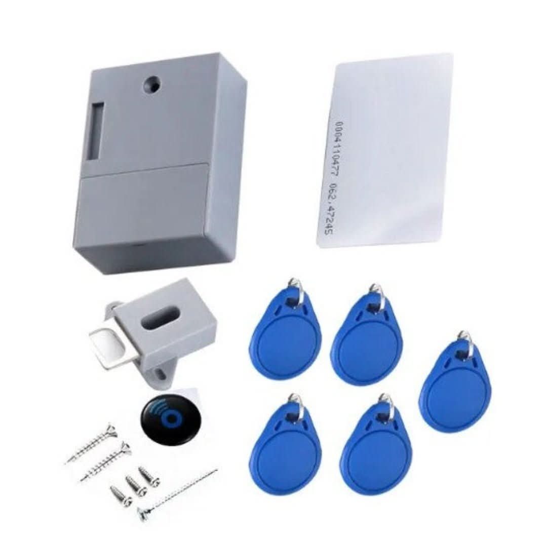 Elektronikus töltőnyílás láthatatlan érzékelővezérléssel - Vaultin