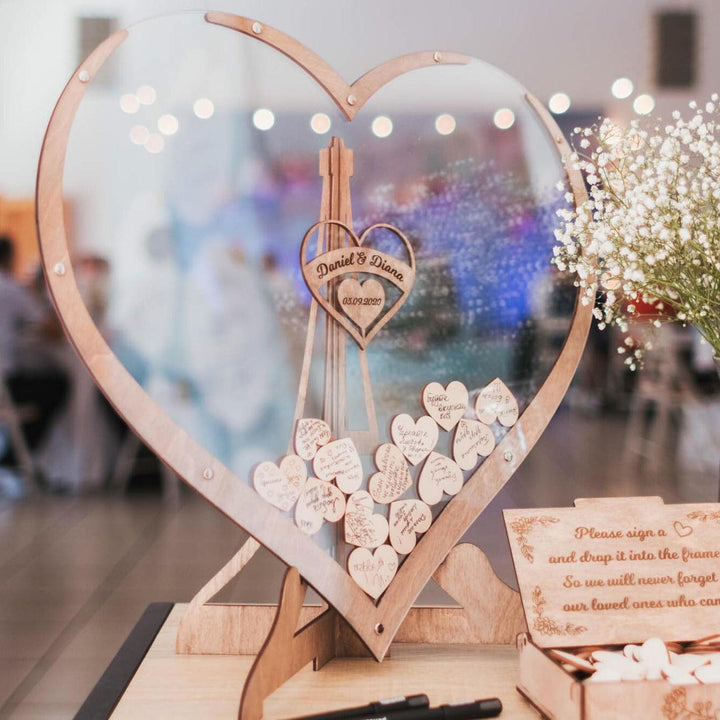 Szív alakú fa vendégkönyv – Memoro