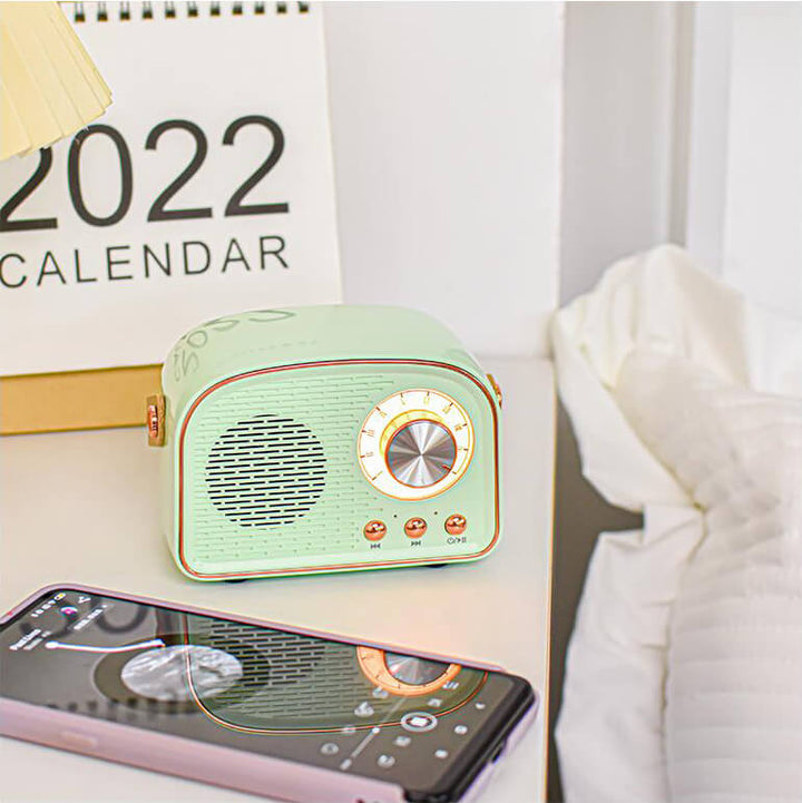 Vintage Bluetooth hangszóró FM rádióval – RetroVibe