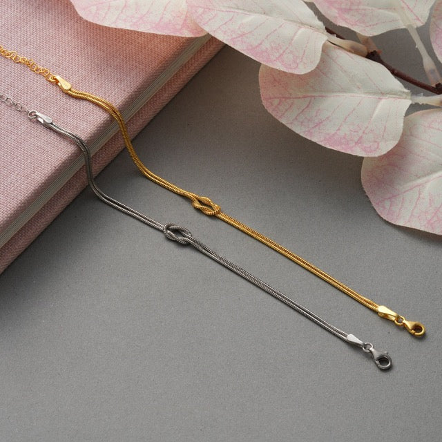 Minimalista Kötött Karkötő – Elva