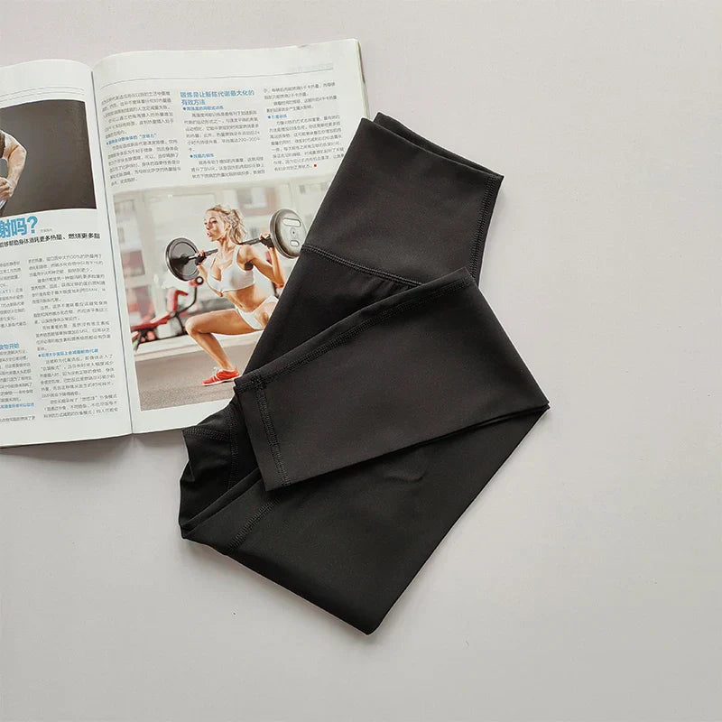 Magas derekú csípőemelő jóga leggings - Aria