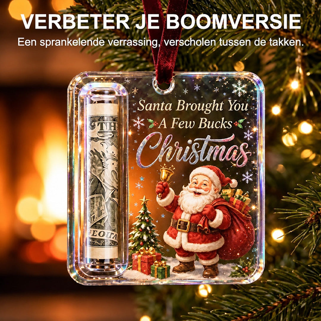 Átlátszó akril pénztartó dísz közelről, benne feltekert bankjeggyel.