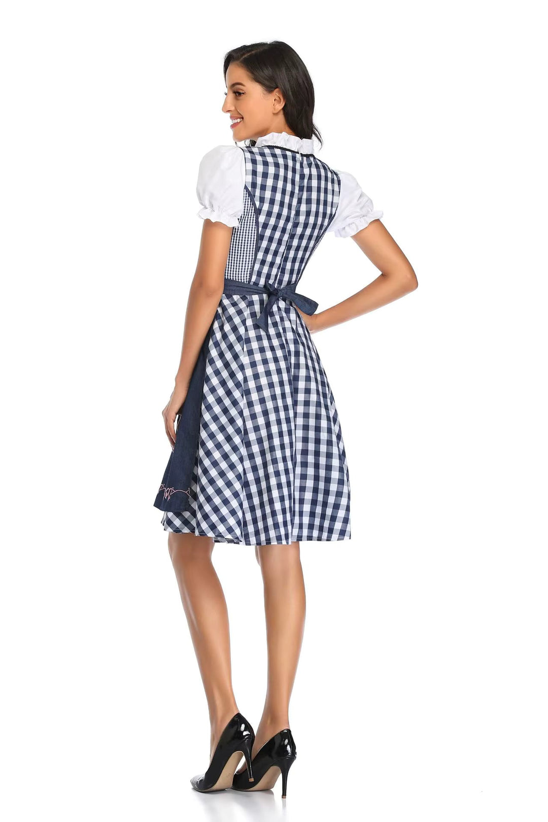 Kék-fehér nagy kockás dirndl ruha farmeranyagú masnis kötővel, hátulnézetben.