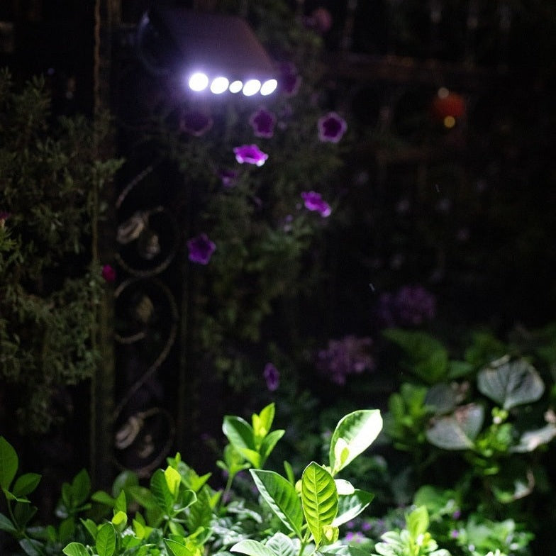 Napelemes kültéri lámpa mozgásérzékelővel – Lumina