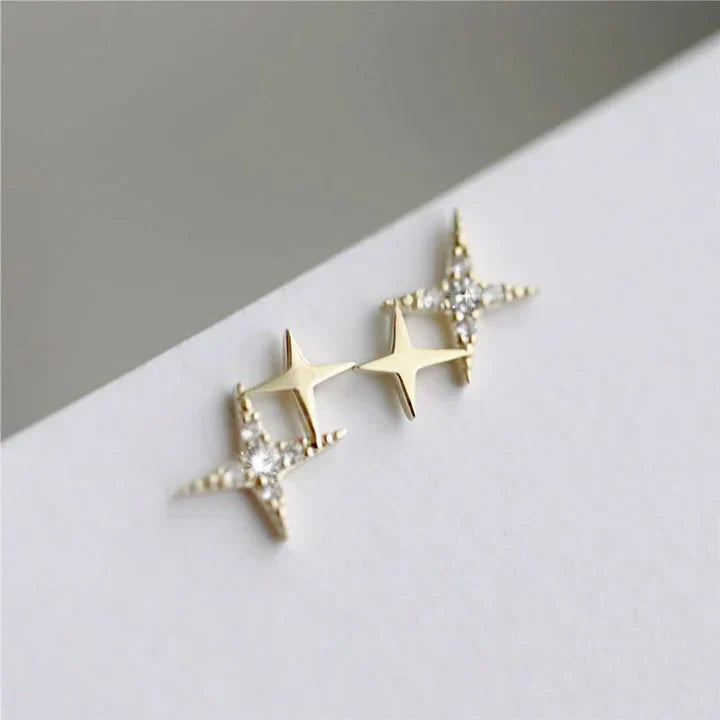 Csillagforma Stud Fülbevalók Zirconia-val - Lyra