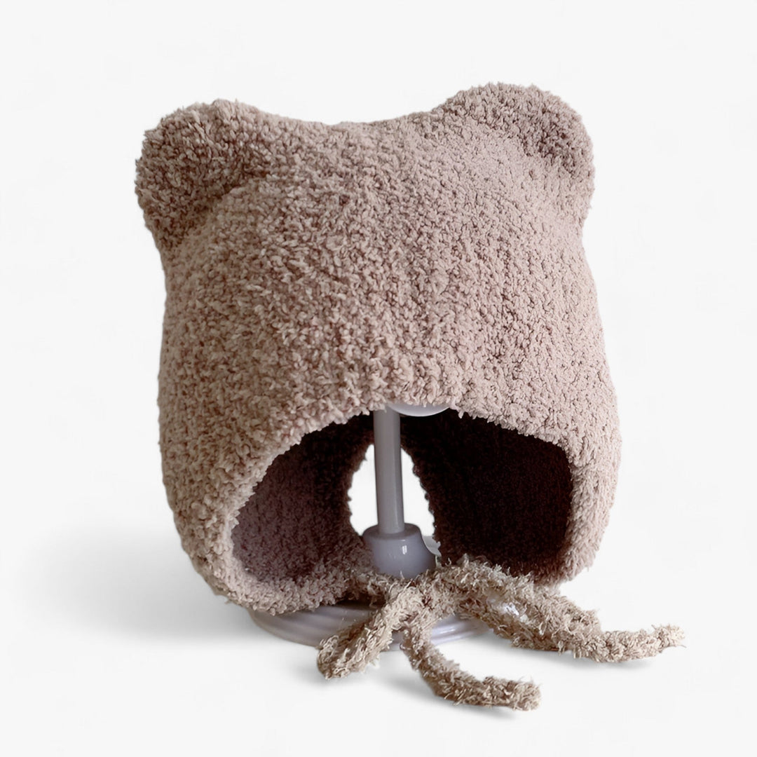 Baba Téli sapka fülvédőkkel - Puha melegség és aranyos design - Finn