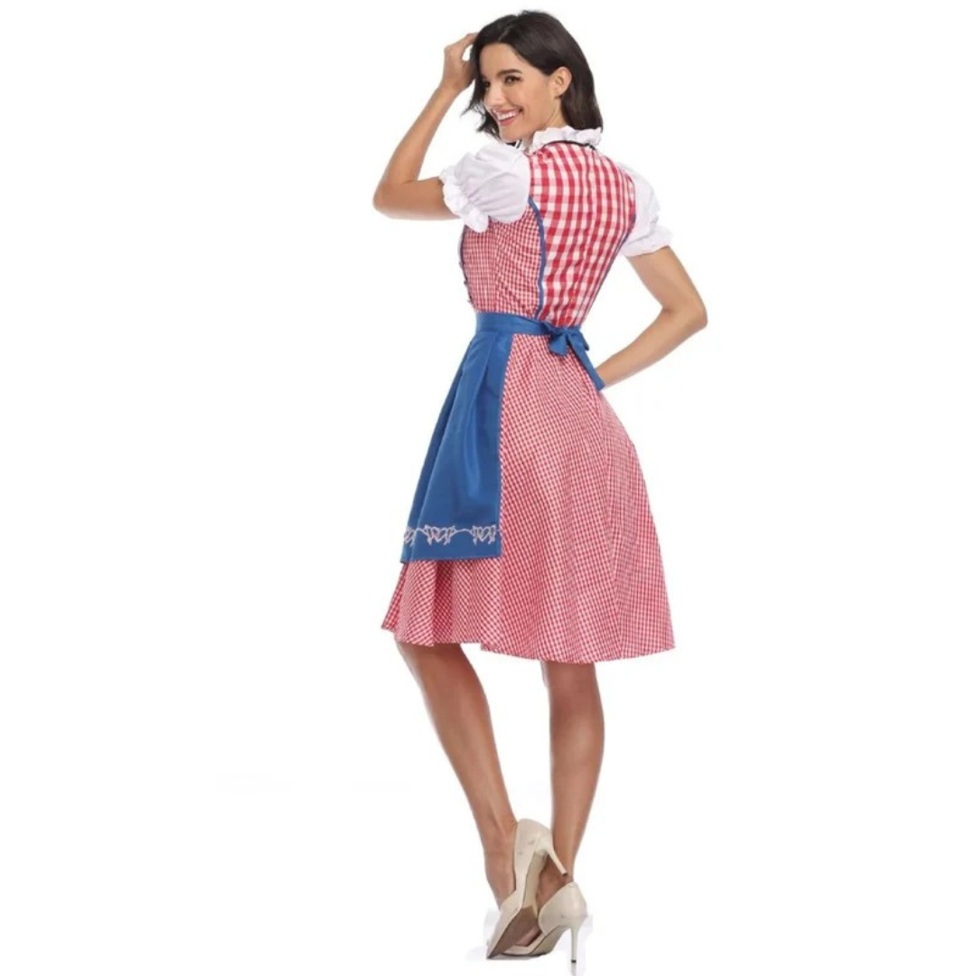 Piros kockás dirndl kék köténnyel, hátulnézetben.
