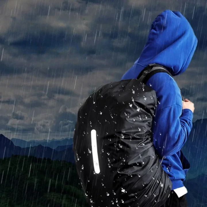 Könnyű, vízálló hátizsák esővédő – Reflektáló és állítható (Vásárolj 1-et, 1 ingyen)