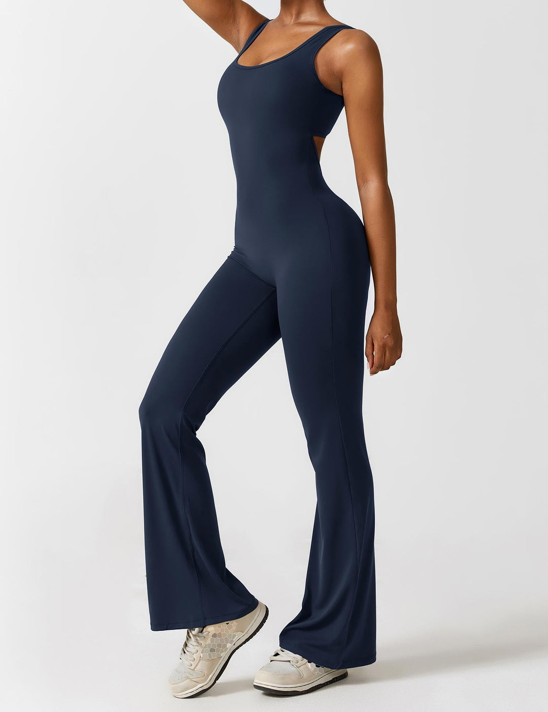 Vissza nélküli jumpsuit, széles szárú nadrággal – Liv